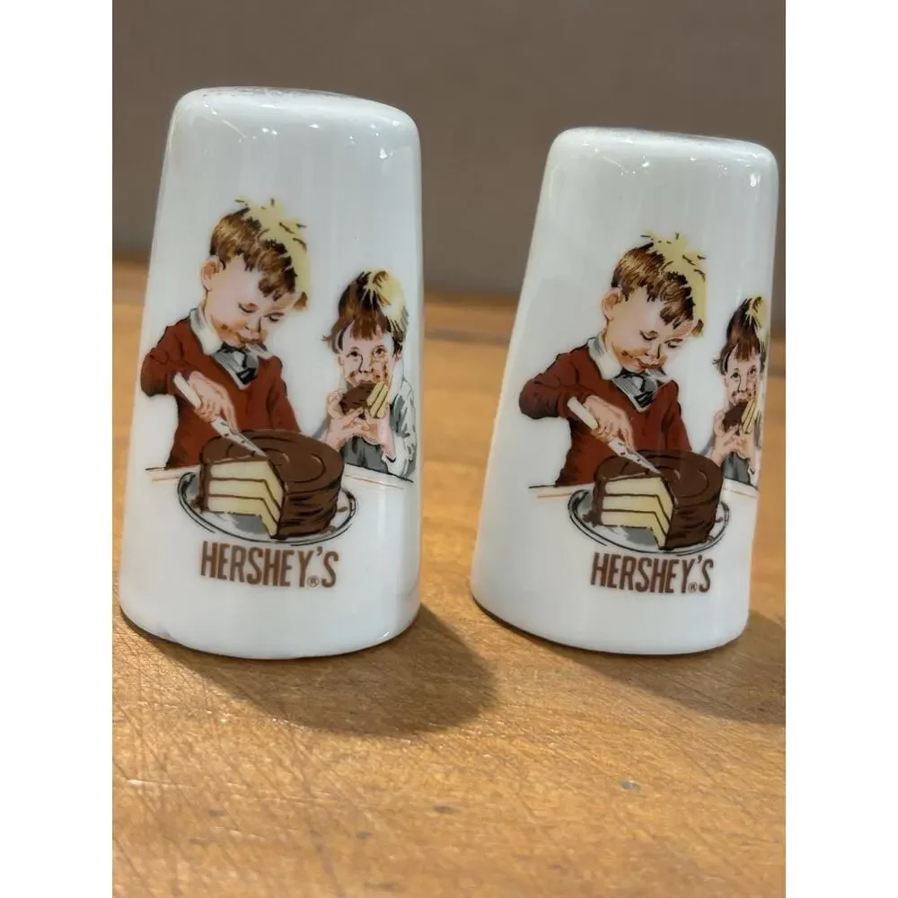 Vintage Hershey's Milk Glass Salt & Pepper Shakers Chocolate Cake Advertising
